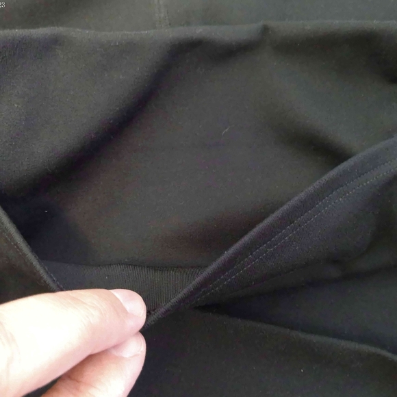 HOLLISTER BIKE SHORTS - Picture 5 of 7